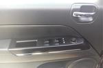 Jeep指南者2010款2.4L 运动版