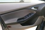 福特福克斯三厢2012款1.6L 手动舒适型 点击看大图