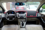 福特福克斯三厢2012款1.6L 手动舒适型