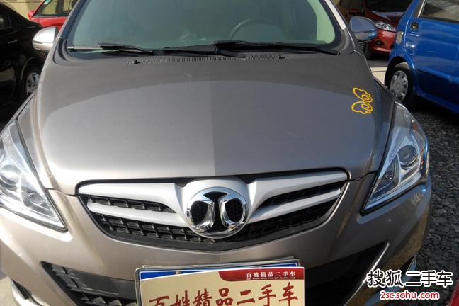 北京汽车E系列两厢2013款1.5L 手动乐天版 点击看大图