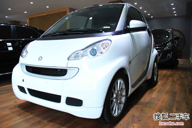 smartfortwo2011款1.0L MHD 敞篷激情版