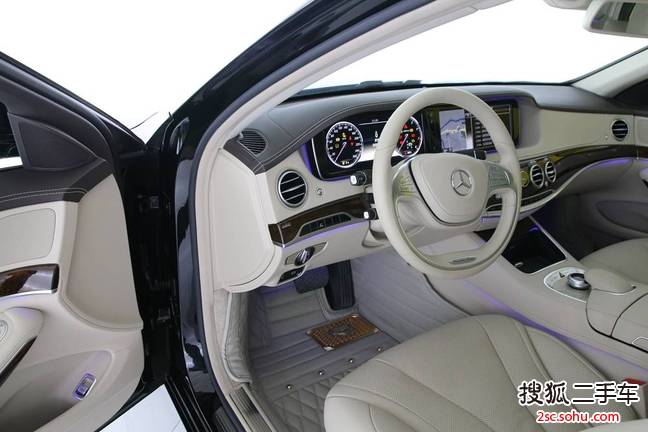 奔驰S级2014款S400L 尊贵型