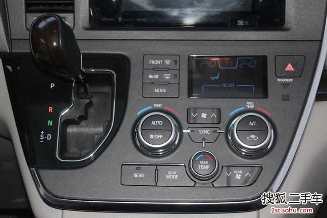 丰田Sienna2017款3.5L 加规版两驱XLE