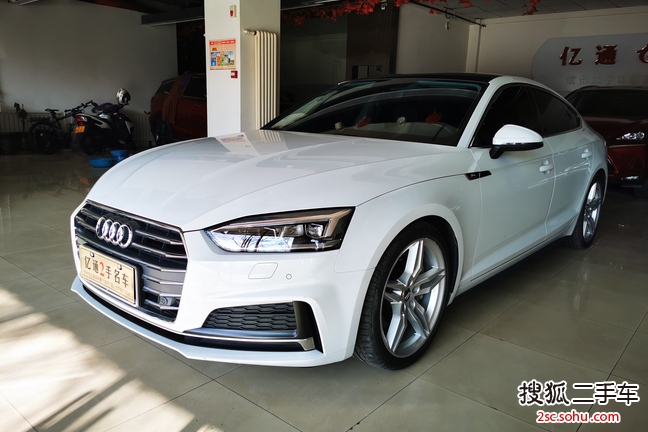 奥迪A5掀背2019款45 TFSI 运动型