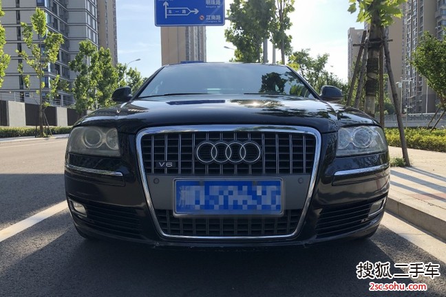 奥迪A8L2009款2.8FSI 标准型