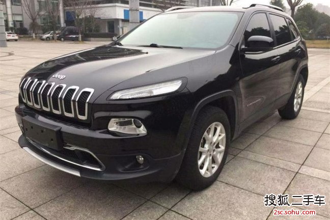 Jeep自由光2016款2.4L 专业版