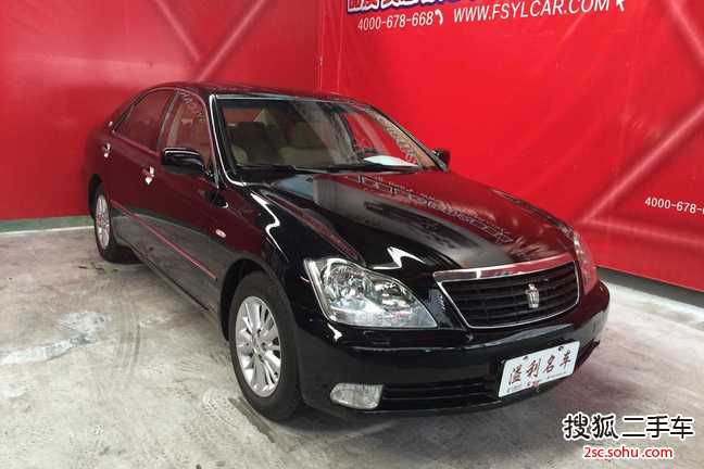 丰田皇冠2005款3.0l royal saloon