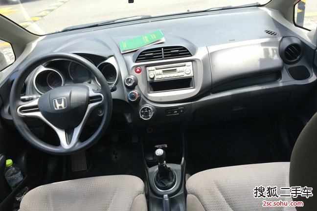本田飞度2011款1.3L 自动舒适版