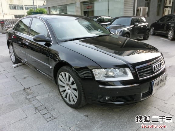 奥迪A8L2004款4.2 LWB Quattro(自动四驱)