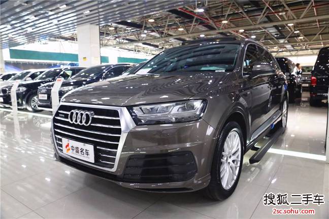 奥迪Q72016款45 TFSI S-Line运动型