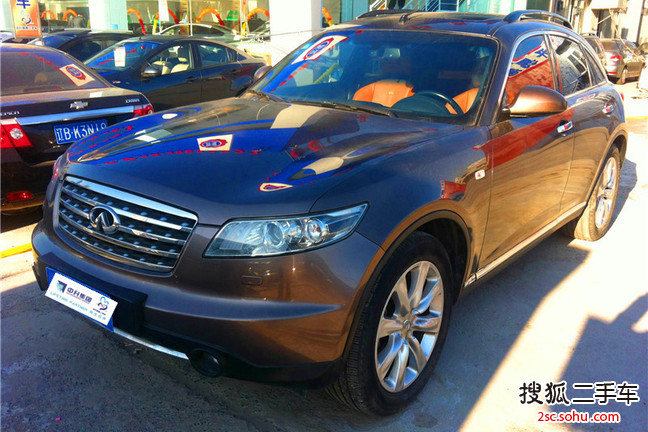 英菲尼迪qx702008款fx35 3.5l 超越版