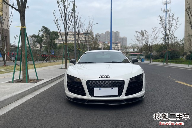 奥迪R82012款5.2 FSI quattro 限量版