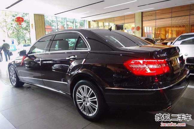 【南宁二手奔驰E级2012款E300L 时尚型(加长