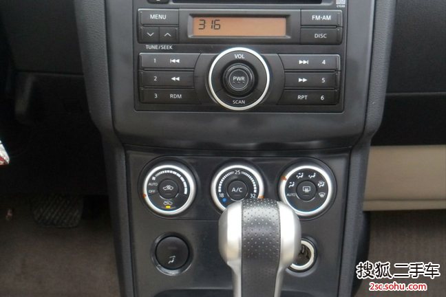 日产逍客2010款20XFOUR 虎 CVT 4WD