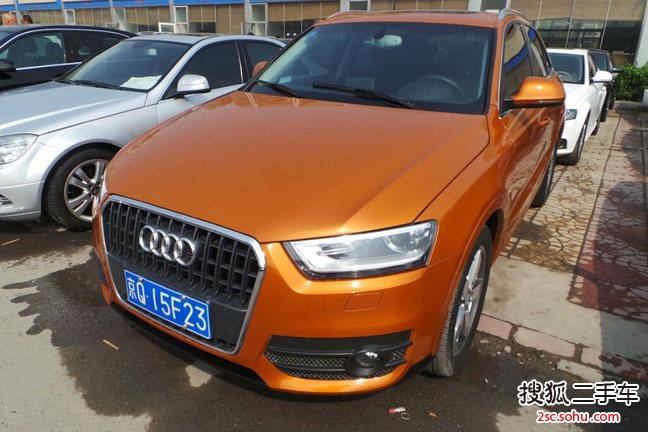 奥迪Q32013款35 TFSI 全时四驱豪华型