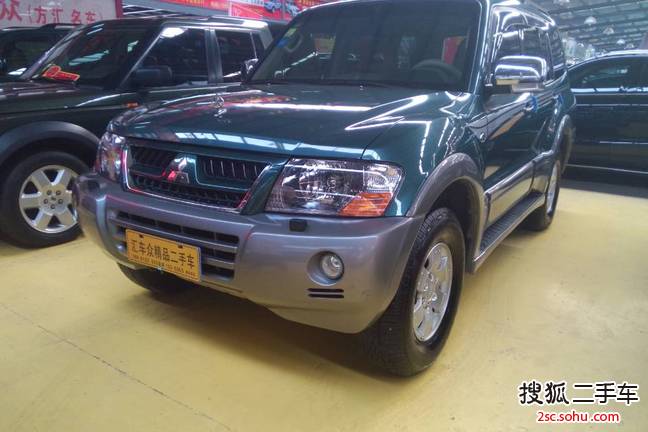 三菱帕杰罗2011款3.0L GL 手动 四驱