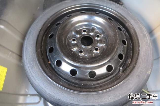 V520121.5L ֶ