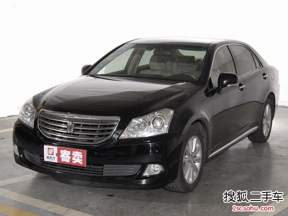 丰田皇冠2010款2.5L Royal 