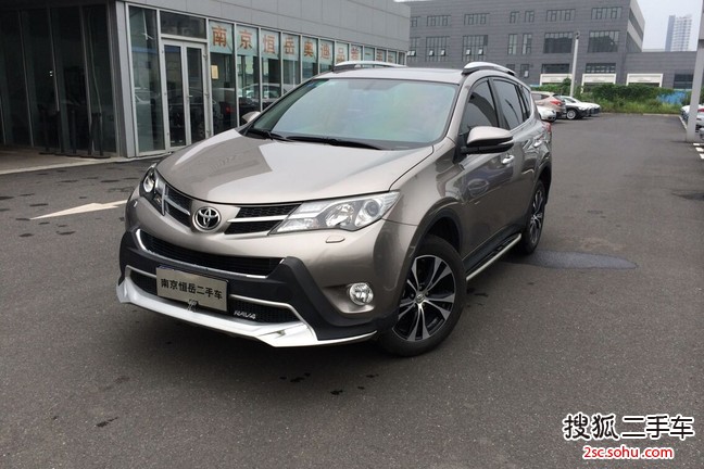 丰田RAV42013款2.5L 手自一体 四驱豪华版