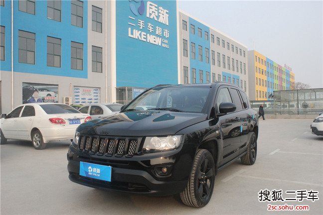 Jeep指南者2014款2.4L 四驱蛇行珍藏版