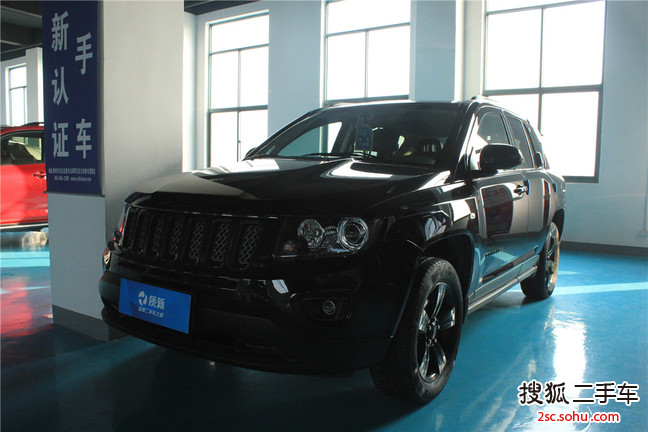 Jeep指南者2014款2.4L 四驱蛇行珍藏版