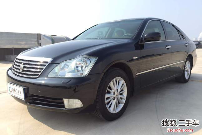 大连-丰田皇冠2005款3.0l royal saloon