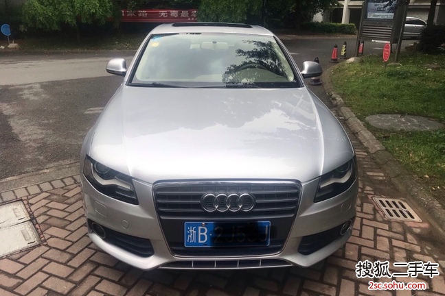 奥迪A4L2010款2.0TFSI 豪华型