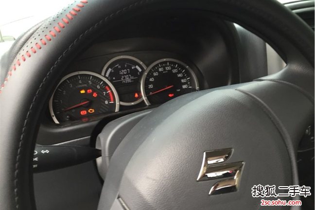 铃木吉姆尼2015款1.3 MT JLX