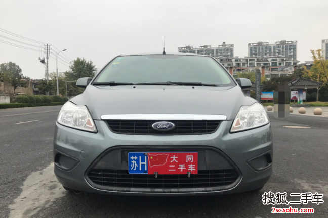 福特福克斯三厢2011款1.8L 手动舒适型