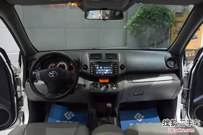 丰田RAV42010款2.0L 自动豪华升级版