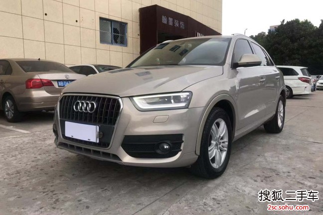 奥迪Q32013款35 TFSI 全时四驱舒适型