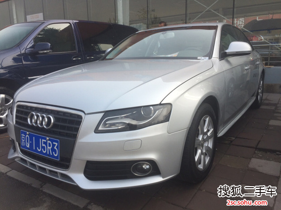 奥迪A4L2012款1.8TFSI 舒适型