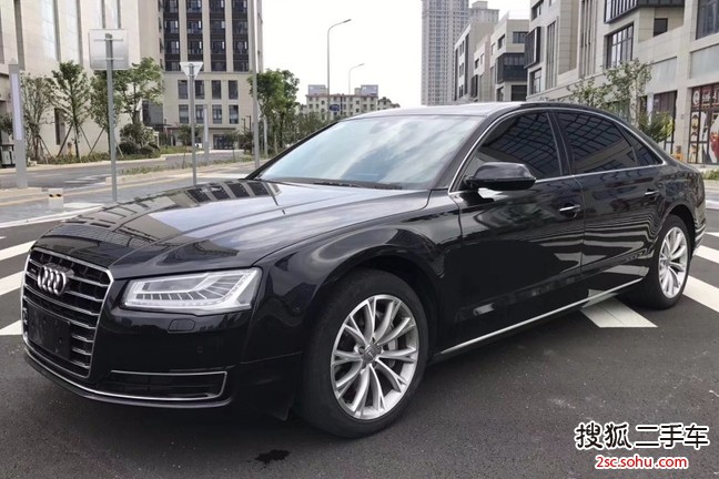 奥迪A8L2014款45 TFSI quattro豪华型