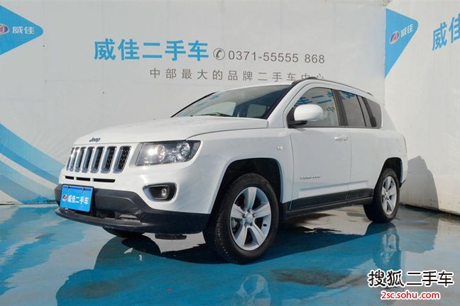 Jeep指南者2014款改款 2.4L 四驱舒适版