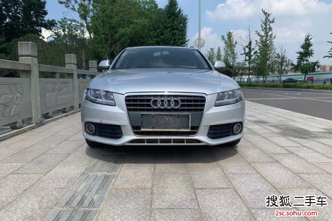 奥迪A4L2009款2.0TFSI 技术型