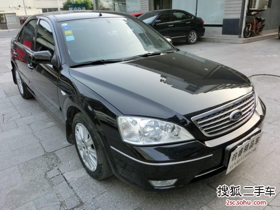 福特蒙迪欧2004款Ghia-limited 2.5电喷 V6