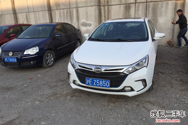比亚迪秦2014款1.5T 尊贵型