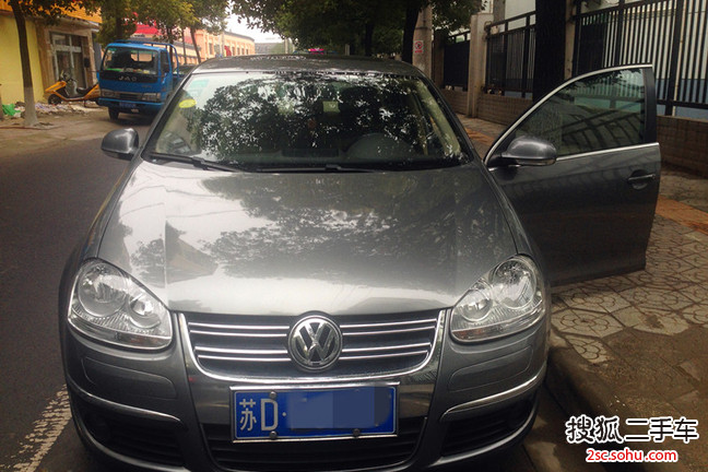 大众速腾2010款1.4TSI 自动豪华型
