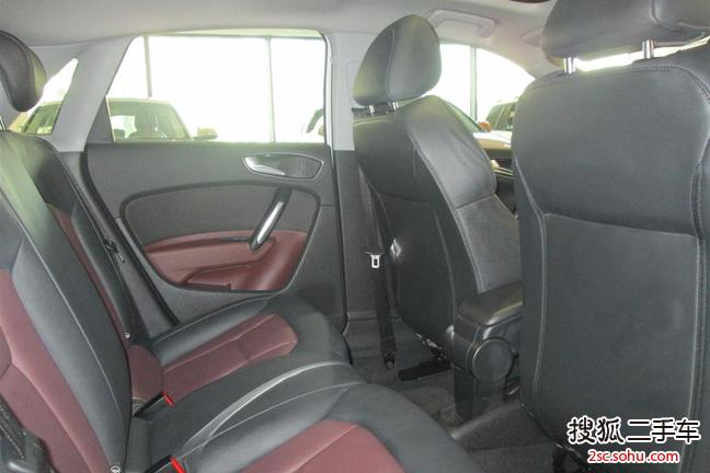 奥迪A1 sportback2014款30 TFSI 舒适型