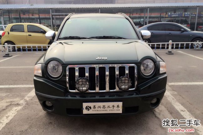 jeep指南者2010款2.4l 运动版