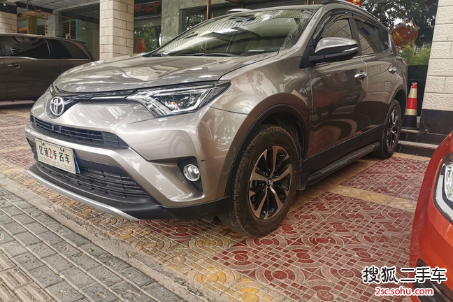 丰田RAV4荣放2016款荣放 2.0L CVT四驱新锐版