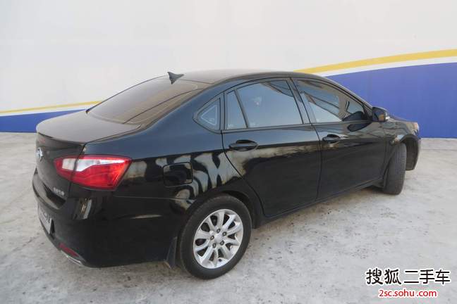 V520121.5L ֶ