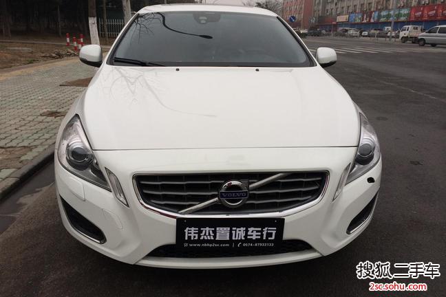 沃尔沃S602011款2.0T 舒适版
