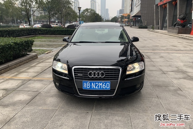 奥迪A8L2006款A8L 3.0 (加长型) 