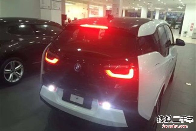 宝马i32014款增程式混合动力型