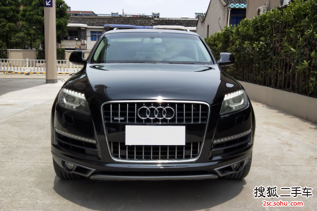 奥迪Q72011款3.0TFSI 舒适型(L)