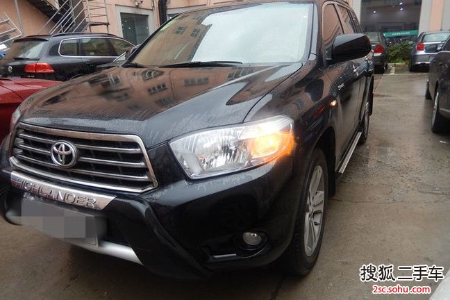 丰田汉兰达2011款2.7L 两驱7座精英版 