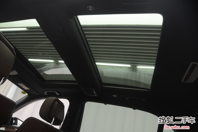 奔驰E级2015款E320L 4MATIC