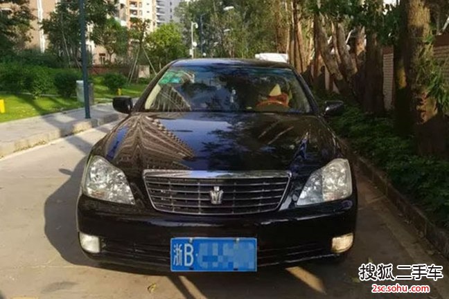 丰田皇冠2005款3.0L Royal Saloon G VIP