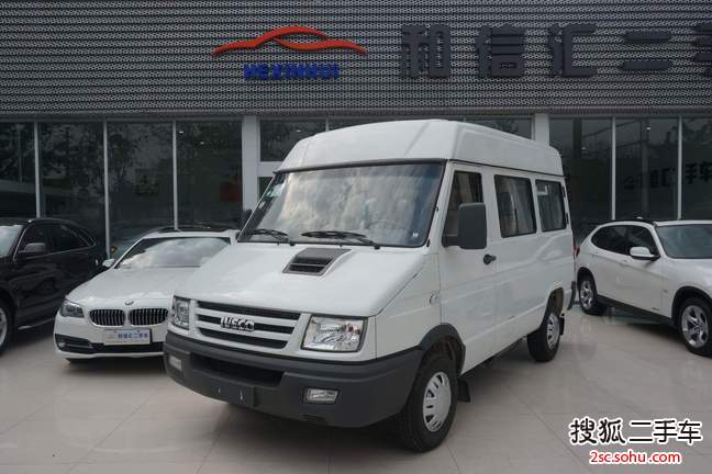 依维柯得意2014款2.8T-A35 NJ6494ACZ43S4